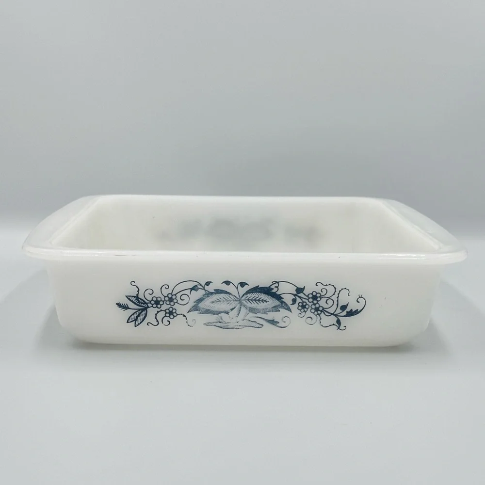 Vintage Glasbake Milk Glass 8”x8” Casserole Dish Blue Onion J2428